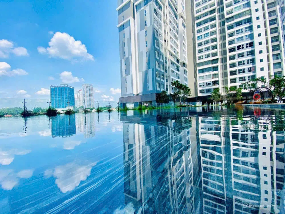 hồ bơi happy one central