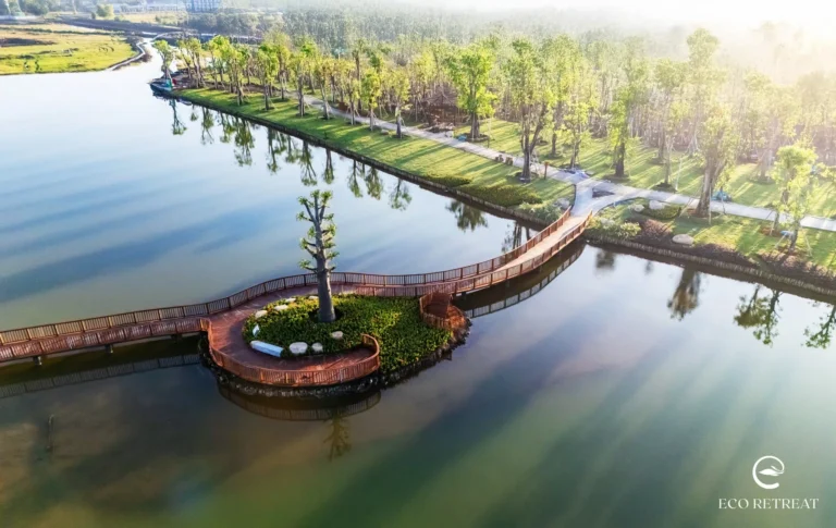 🌺 Các công viên chủ đề – Đã cơ bản hoàn thiện, xen kẽ giữa các khu biệt thự và nhà phố, mang đến không gian thư giãn, tản bộ, picnic cho cư dân tương lai.