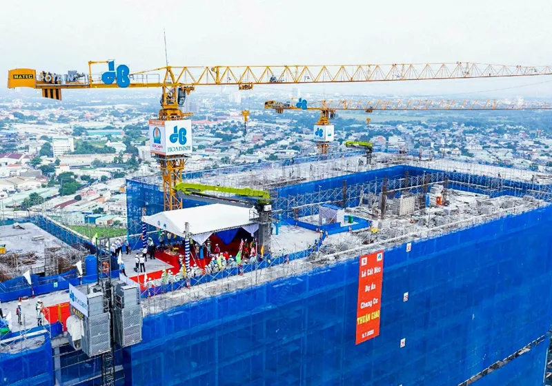 nhà thầu hòa bình